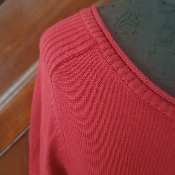 Eddie Bauer Women's Red Knit Sweater Size L Soft Cotton Blend Long Sleeves Class - Picture 2 of 7